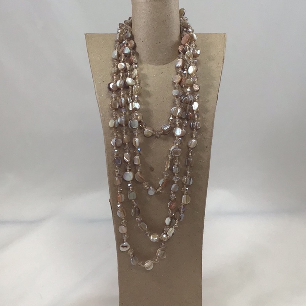 Mother of pearl 35” necklace